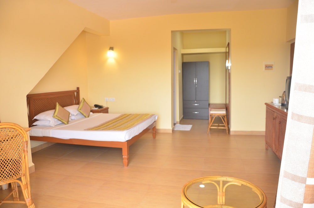 Indismart Woodbourne Resort