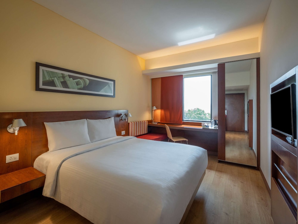 ibis New Delhi Aerocity Hotel