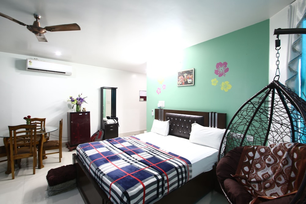Hotel Vrinda Palace