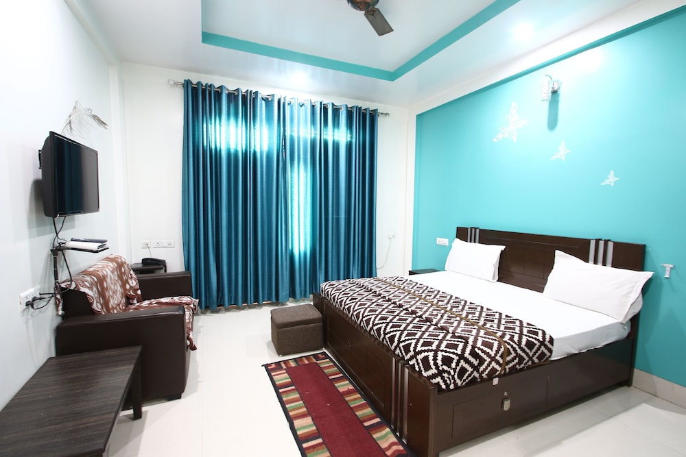 Hotel Vrinda Palace