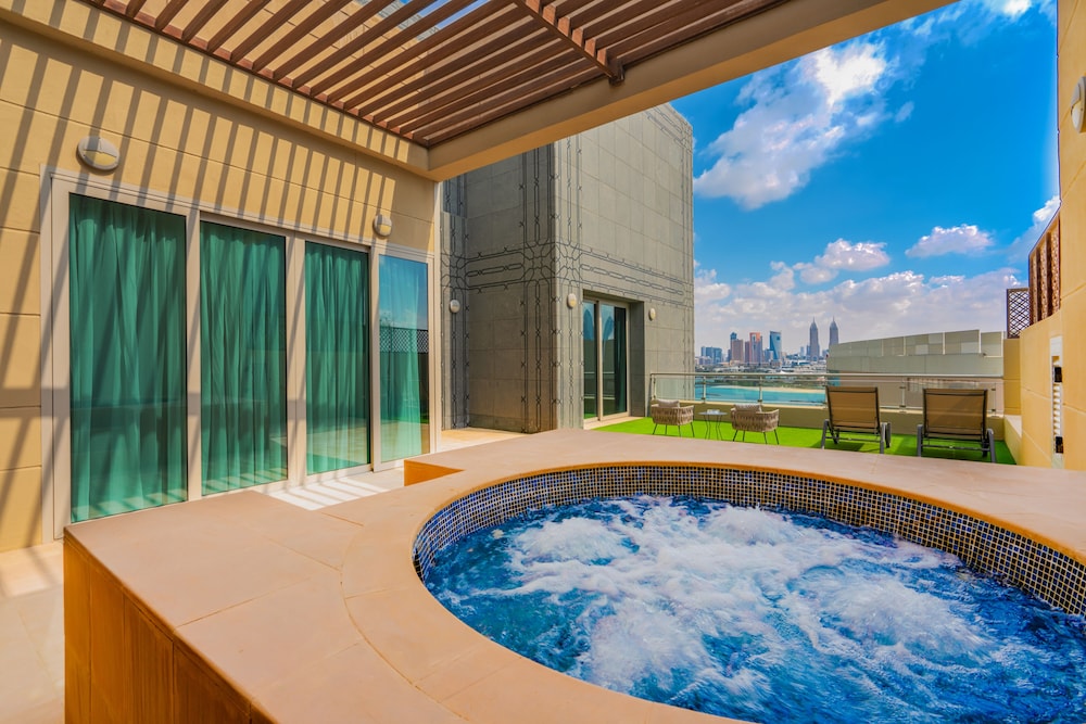 Rixos The Palm Hotel & Suites