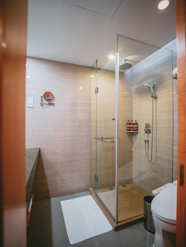 Ramada Plaza Shanghai Pudong Airport