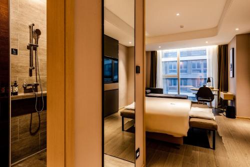 Atour S Hotel Shenzhen Longgang Zhonghaixin