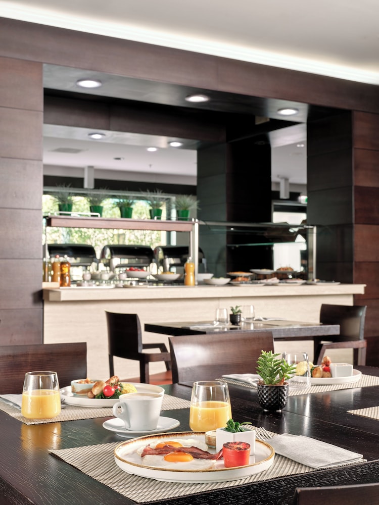 Crowne Plaza Milan - Malpensa Airport by IHG