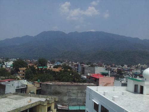 The Vilana Hotel ( 800m from Triveni Ghat )