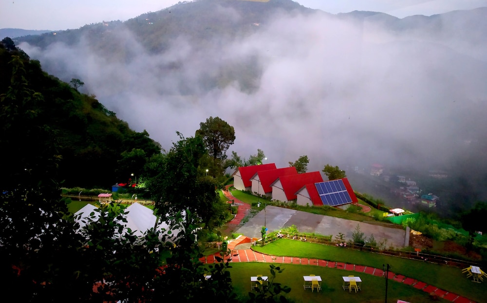 Niyama Jungle Resorts