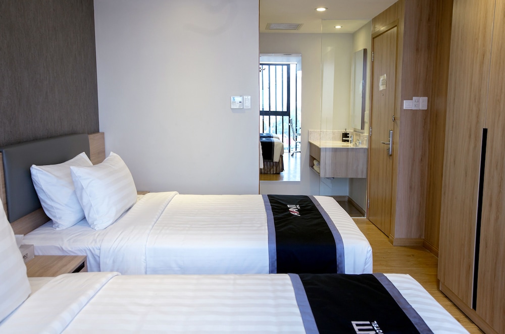 Avanti Hotel
