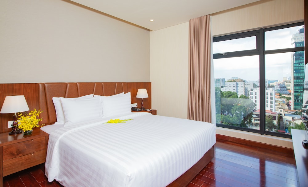 Orchids Saigon Hotel