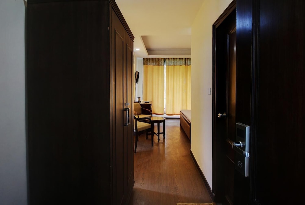 The Katoch Grand (River Side Resort)