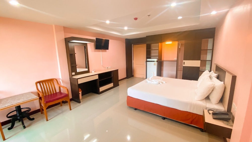 AA Pattaya Ville