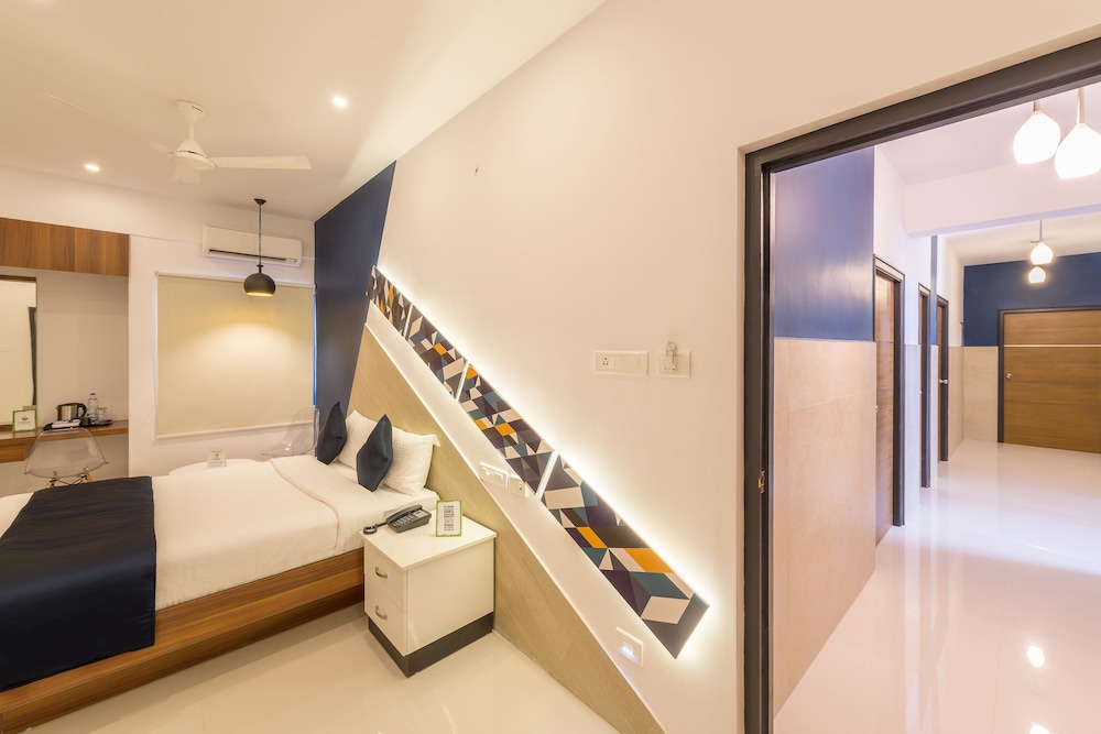 Treebo Premium Corner Stay