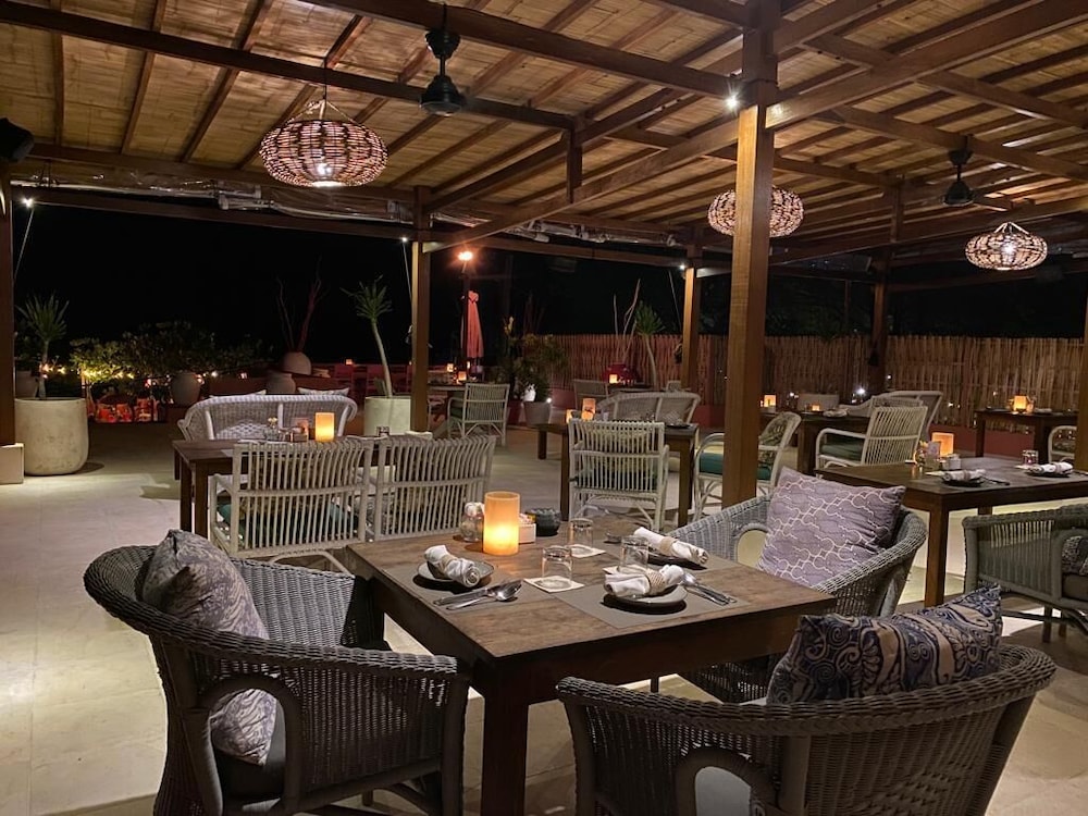 PinkCoco Gili Trawangan - Constant Surprises- for Cool Adults Only