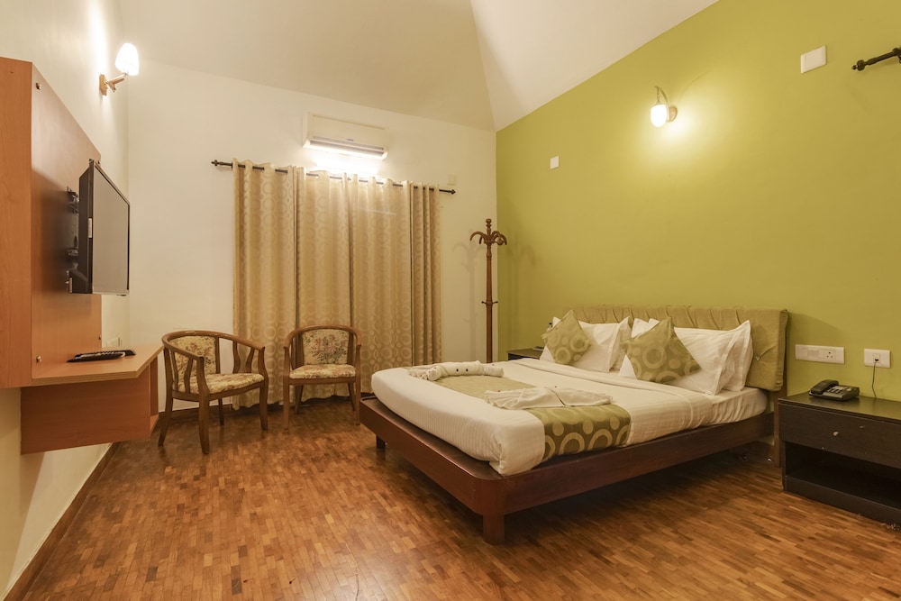 Karapuzha Village Resort