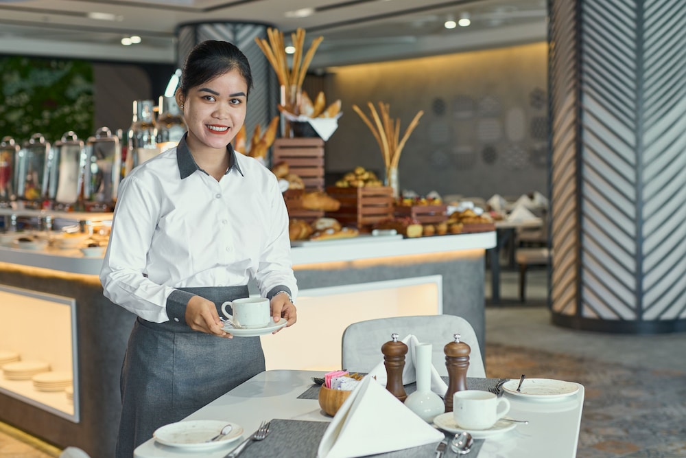 Hotel Holiday International