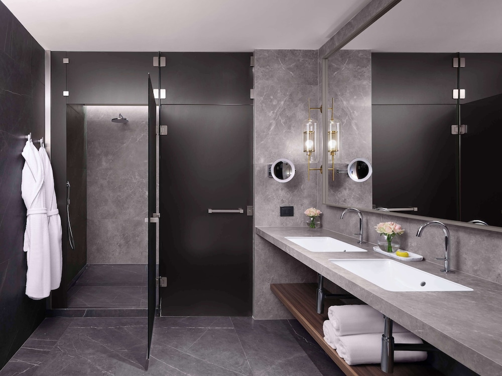 Anantara Palazzo Naiadi Rome Hotel - A Leading Hotel of the World
