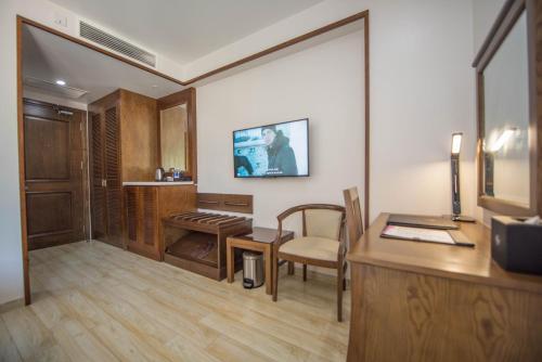 Cat ba Paradise Hotel Sky Bar & Massage