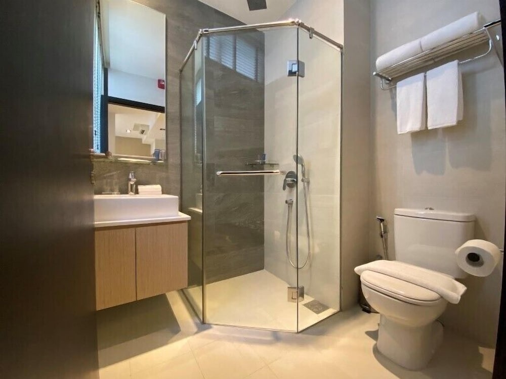Momentus Serviced Residences Novena