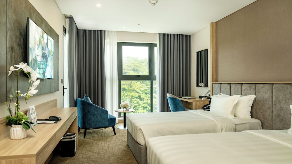 Wyndham Garden Legend Halong
