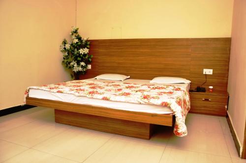 HOTEL SUDARSHAN PALACE