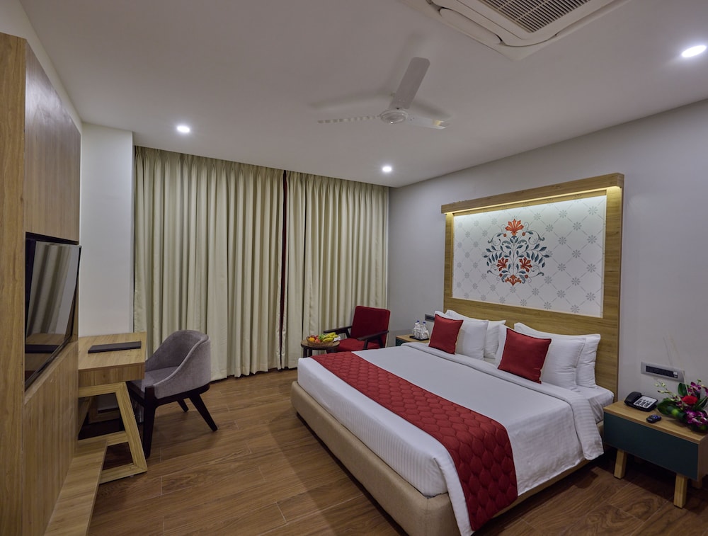 Golden Tulip Tirupati
