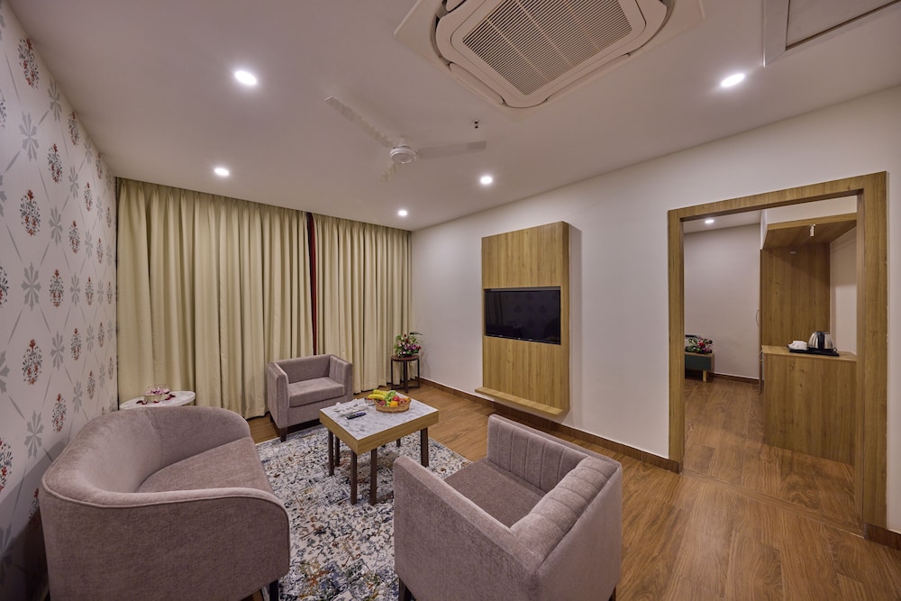 Golden Tulip Tirupati