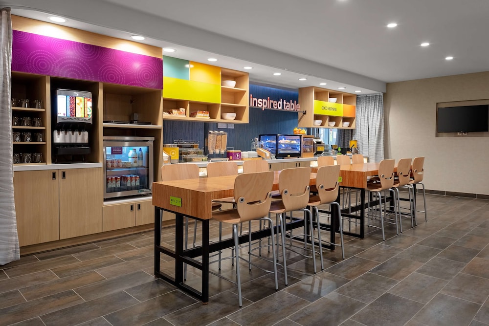 Home2 Suites by Hilton Valdosta, GA
