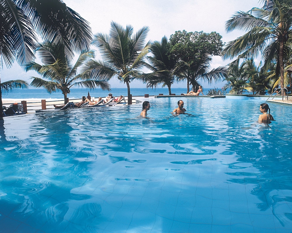 Soma Manaltheeram Ayurveda Beach