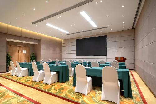 Holiday Inn Shanghai Hongqiao Central by IHG