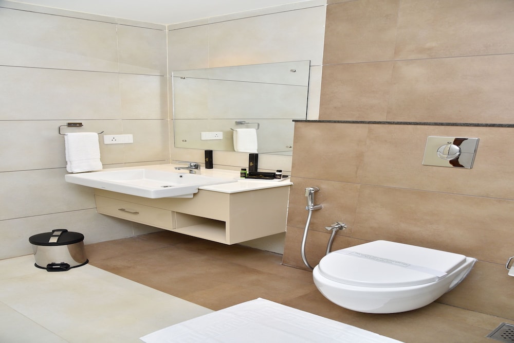 Navaratna Inn A Luxury Hotel