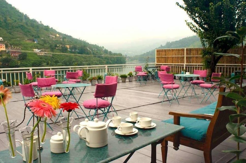 Fishermen's Lodge - A Lake Facing Hotel Near Nainital