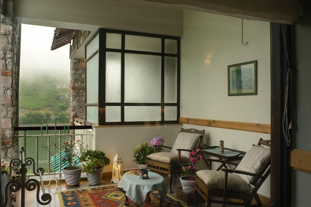 Fishermen's Lodge - A Lake Facing Hotel Near Nainital