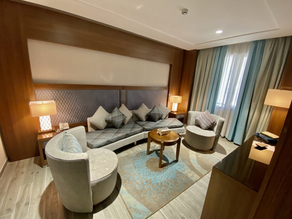 Violet Al Shisha Hotel