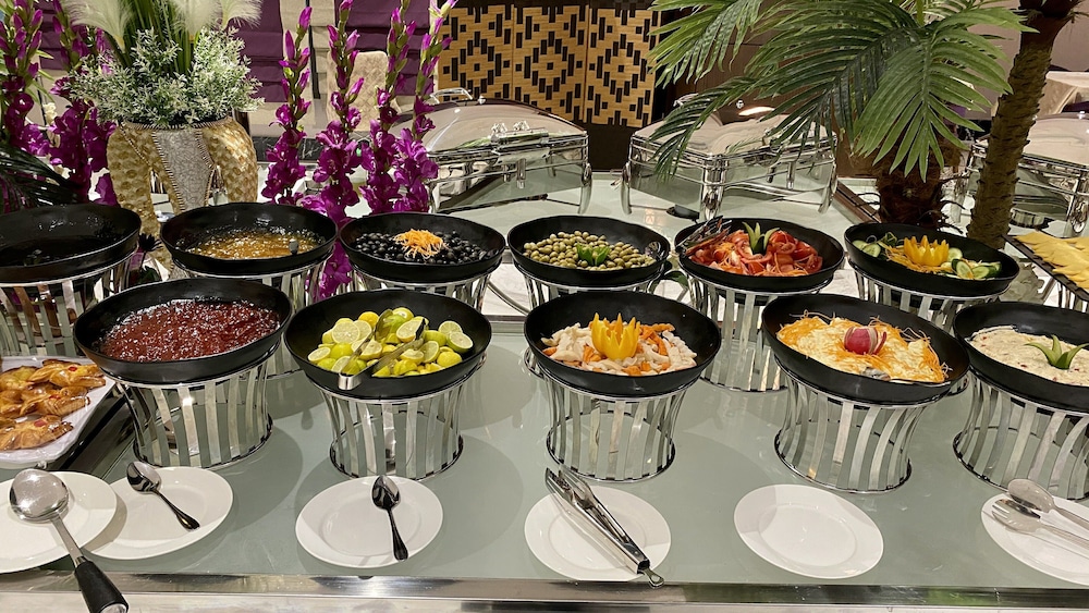 Violet Al Shisha Hotel