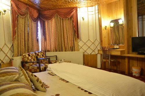 Hilltop Gulmarg