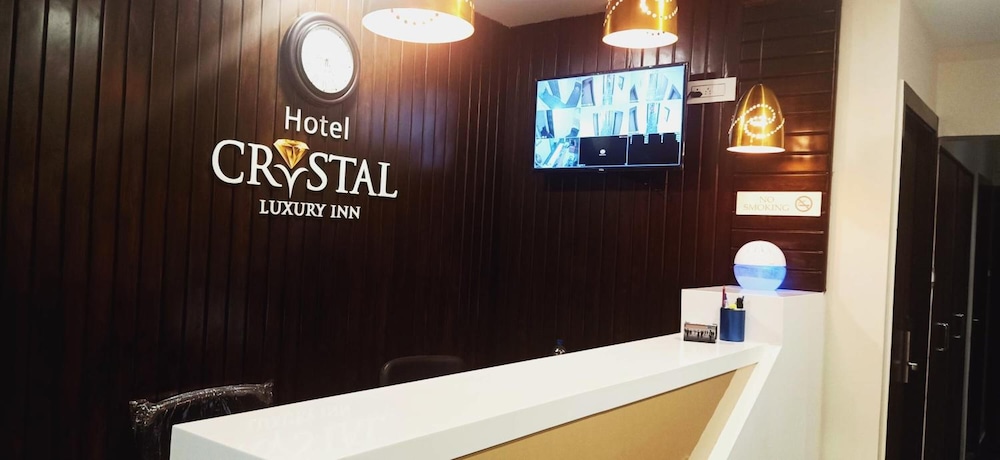 Hotel Crystal Luxury INN