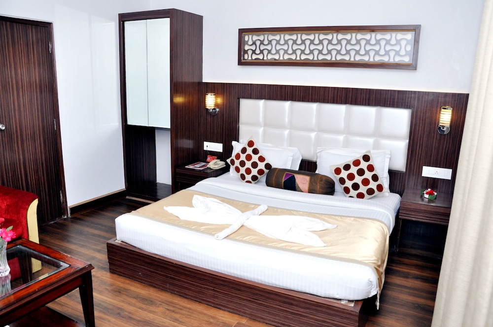 Hotel Surya