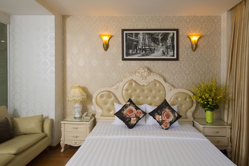 Golden Star Hotel