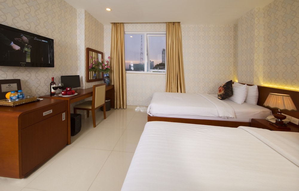 Golden Star Hotel