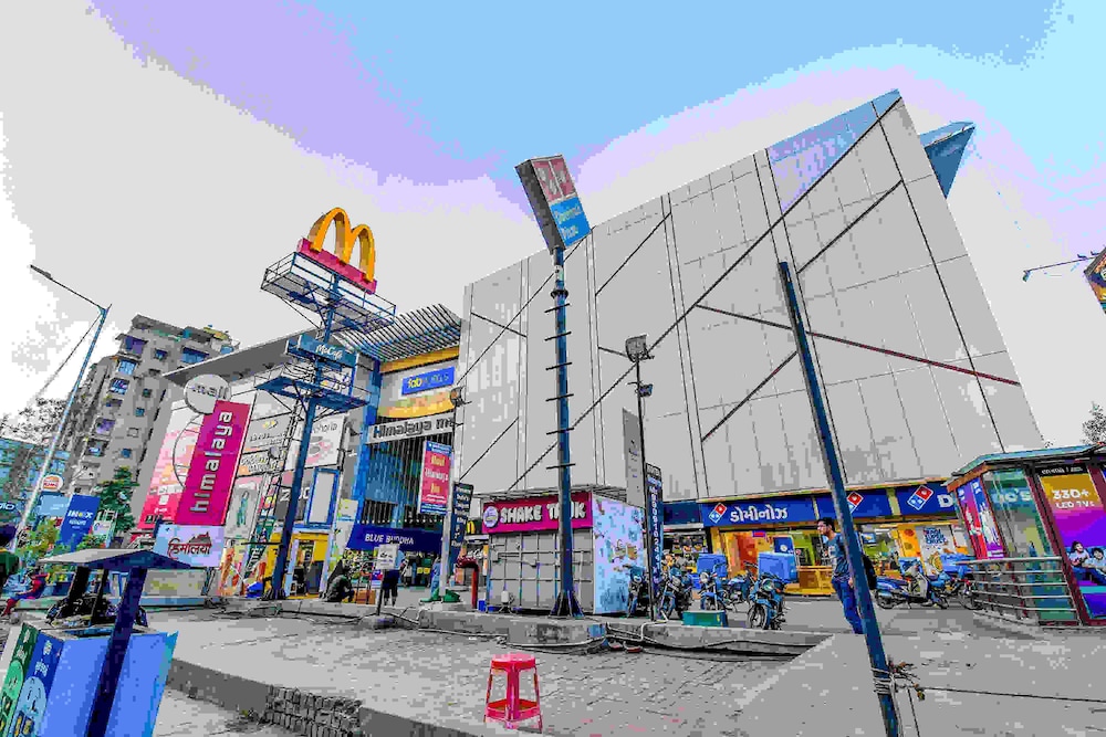 Fabexpress Himalaya Inn