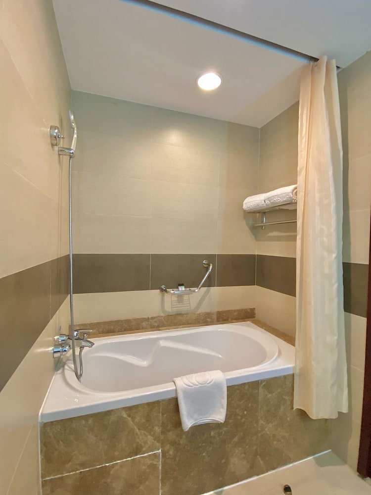 Beijing Palace Soluxe Hotel Astana