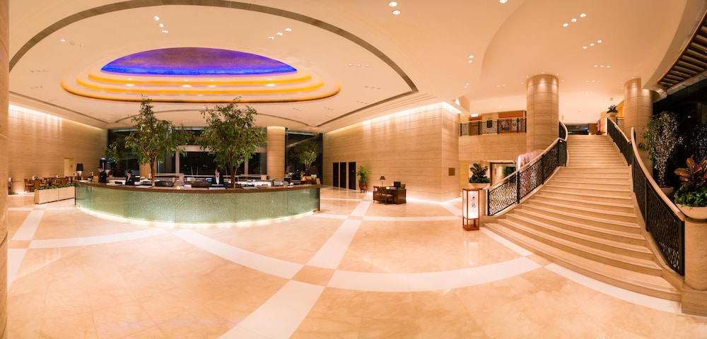 Harbour Plaza Metropolis