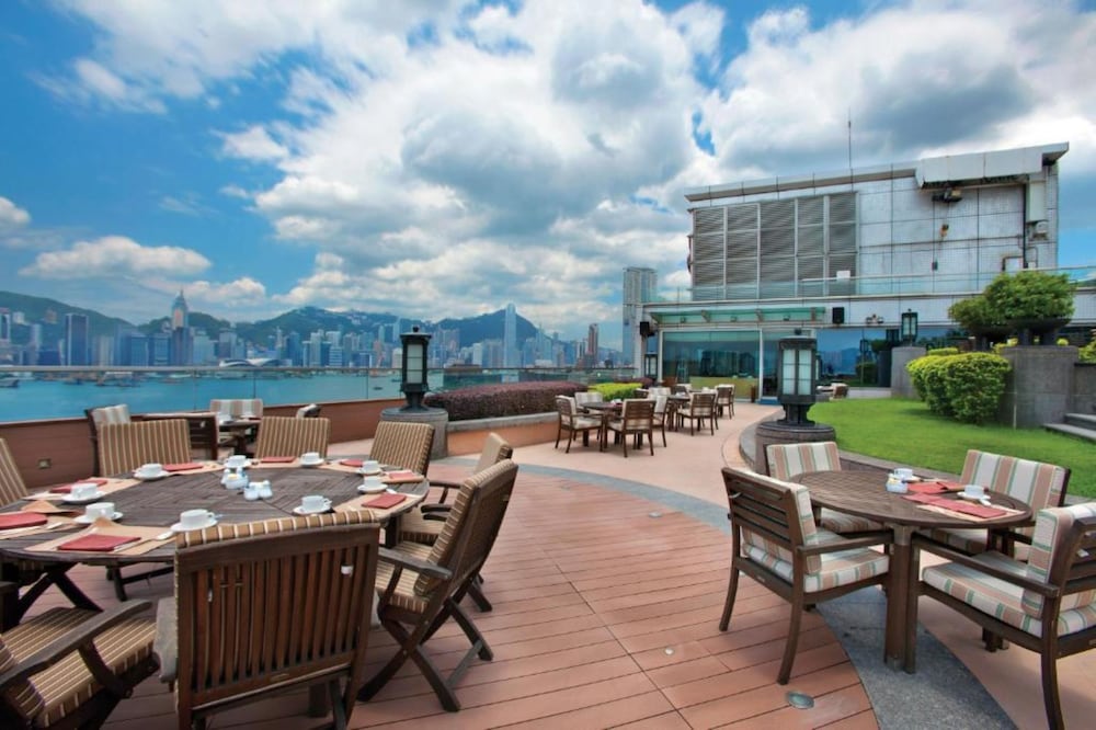Harbour Plaza Metropolis