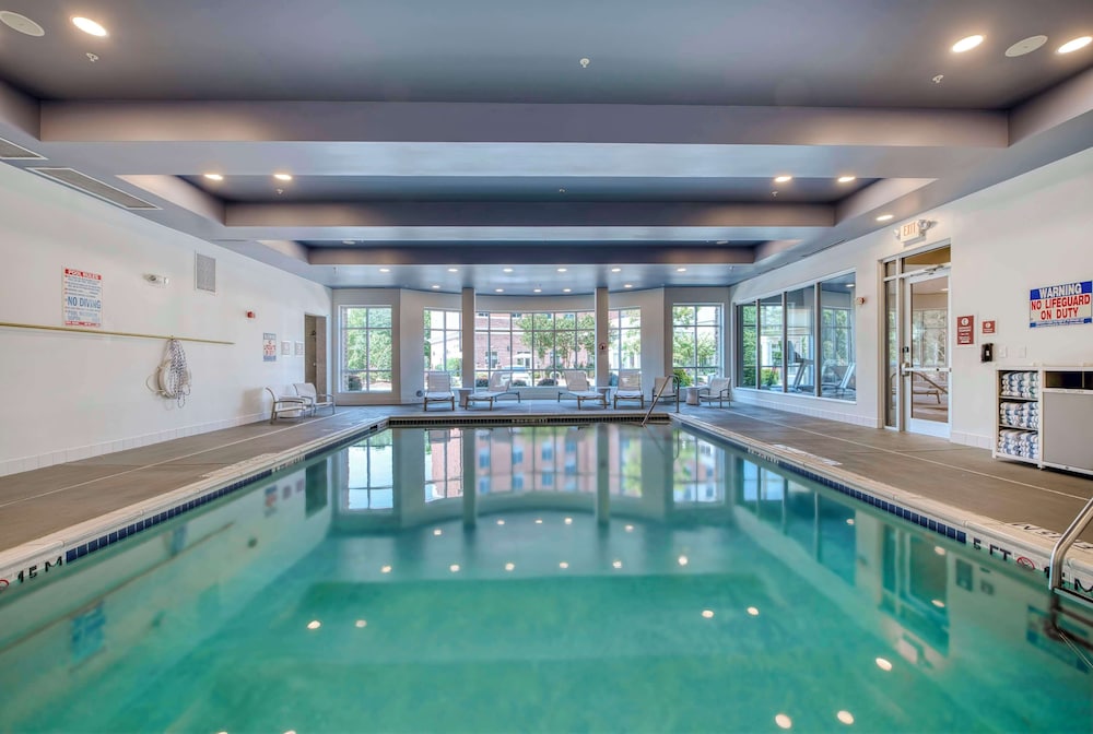 DoubleTree by Hilton Raleigh - Cary