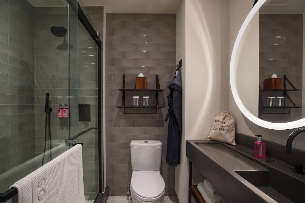 Moxy NYC Downtown