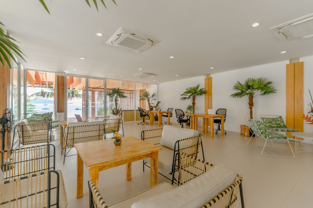 Bandara Beach Resort, Phuket
