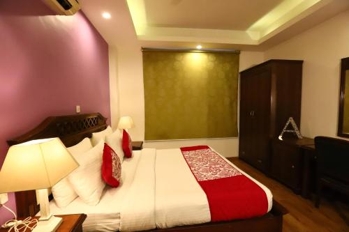 Hotel Ambica Palace