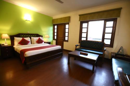 Hotel Ambica Palace