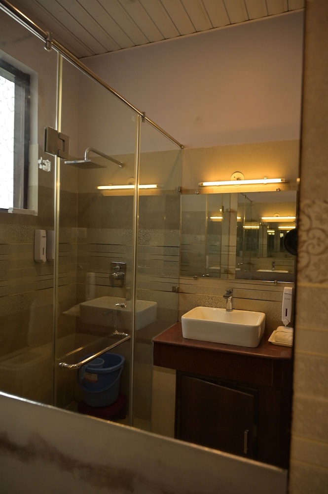 Hotel River Retreat - Dharamshala