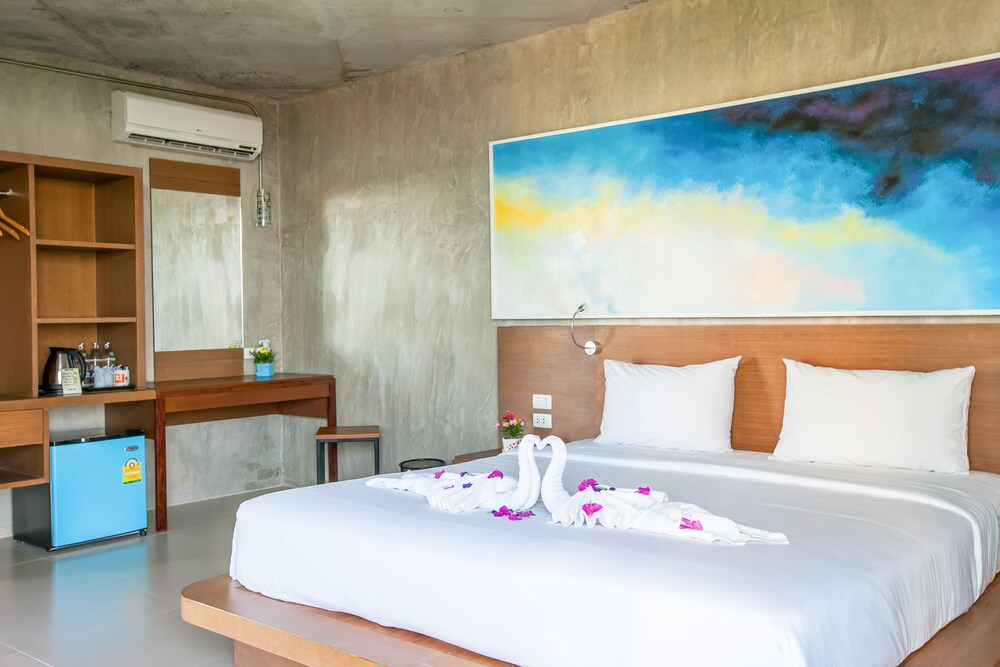 B2 Sea View Pattaya Boutique & Budget Hotel