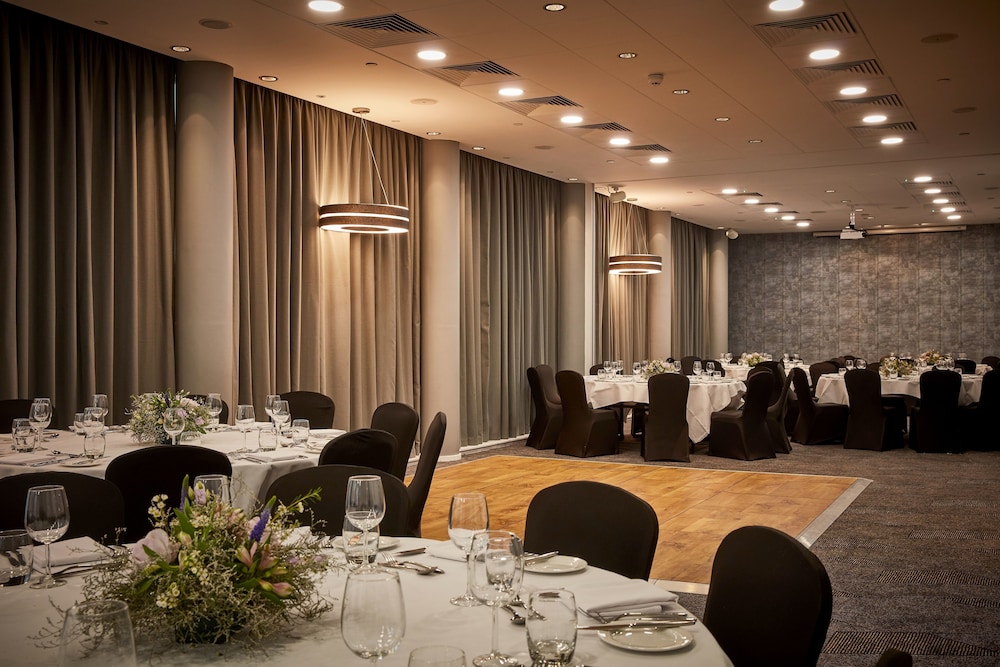 DoubleTree by Hilton  Manchester - Piccadilly